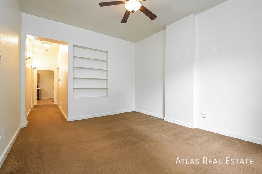 Building Photo - 3102 Wyandot St