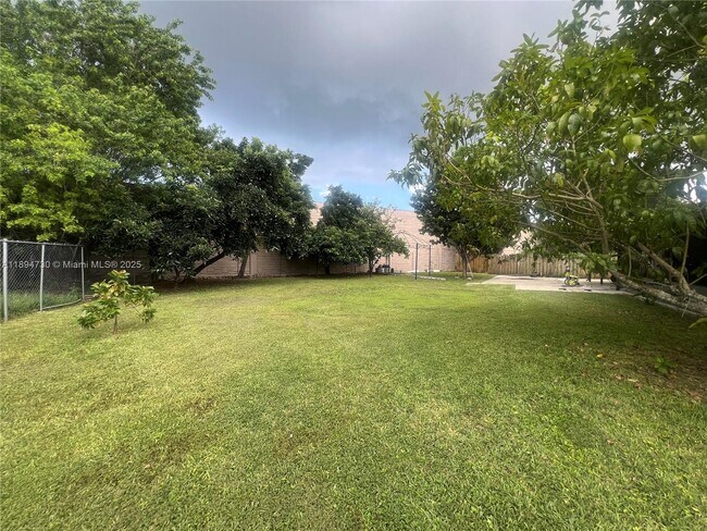 Building Photo - 26121 SW 130th Ave