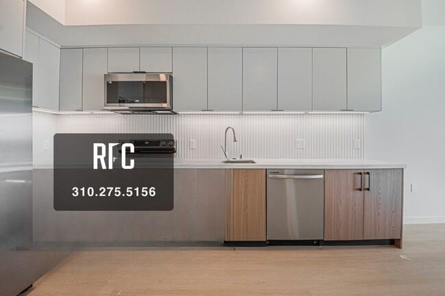 Building Photo - Welcome to the Gramercy