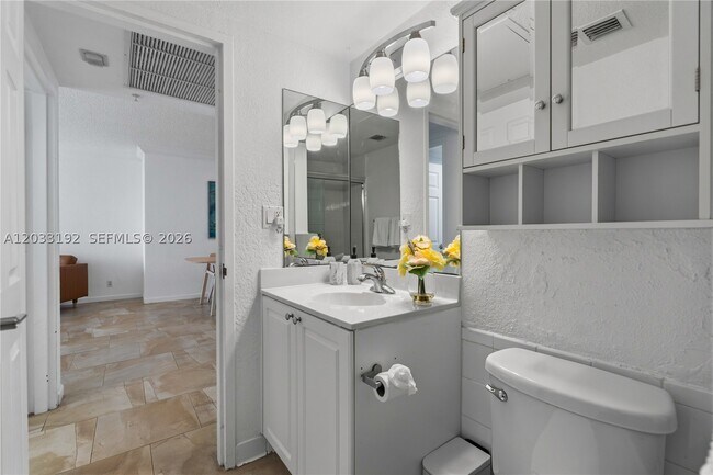 Building Photo - 2501 S Ocean Dr
