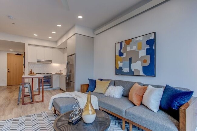 Building Photo - Luxury One Bedroom on Division near Salt &...