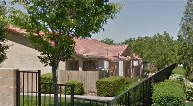 Building Photo - 201 8th St