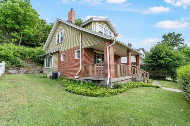 Building Photo - READY FOR MOVE IN! Don't miss this fully renovated 3-bedroom in Penn Hills!