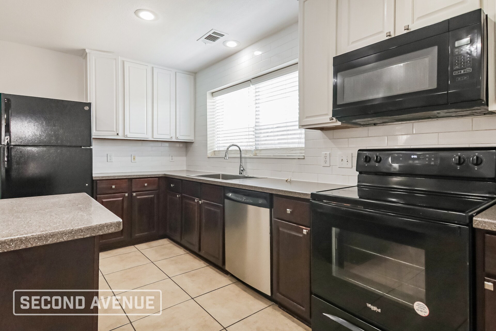 Building Photo - 1705 Nighthawk Dr