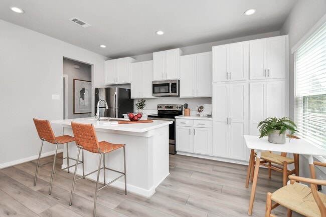 Building Photo - 23823 Cumberland Ridge Dr