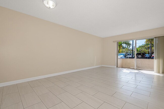 Primary Photo - 7765 SW 86th St