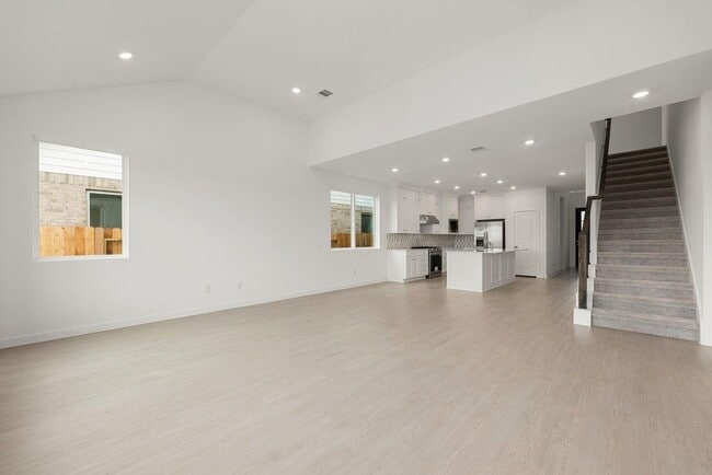 Building Photo - 6411 Symphony Wave Dr