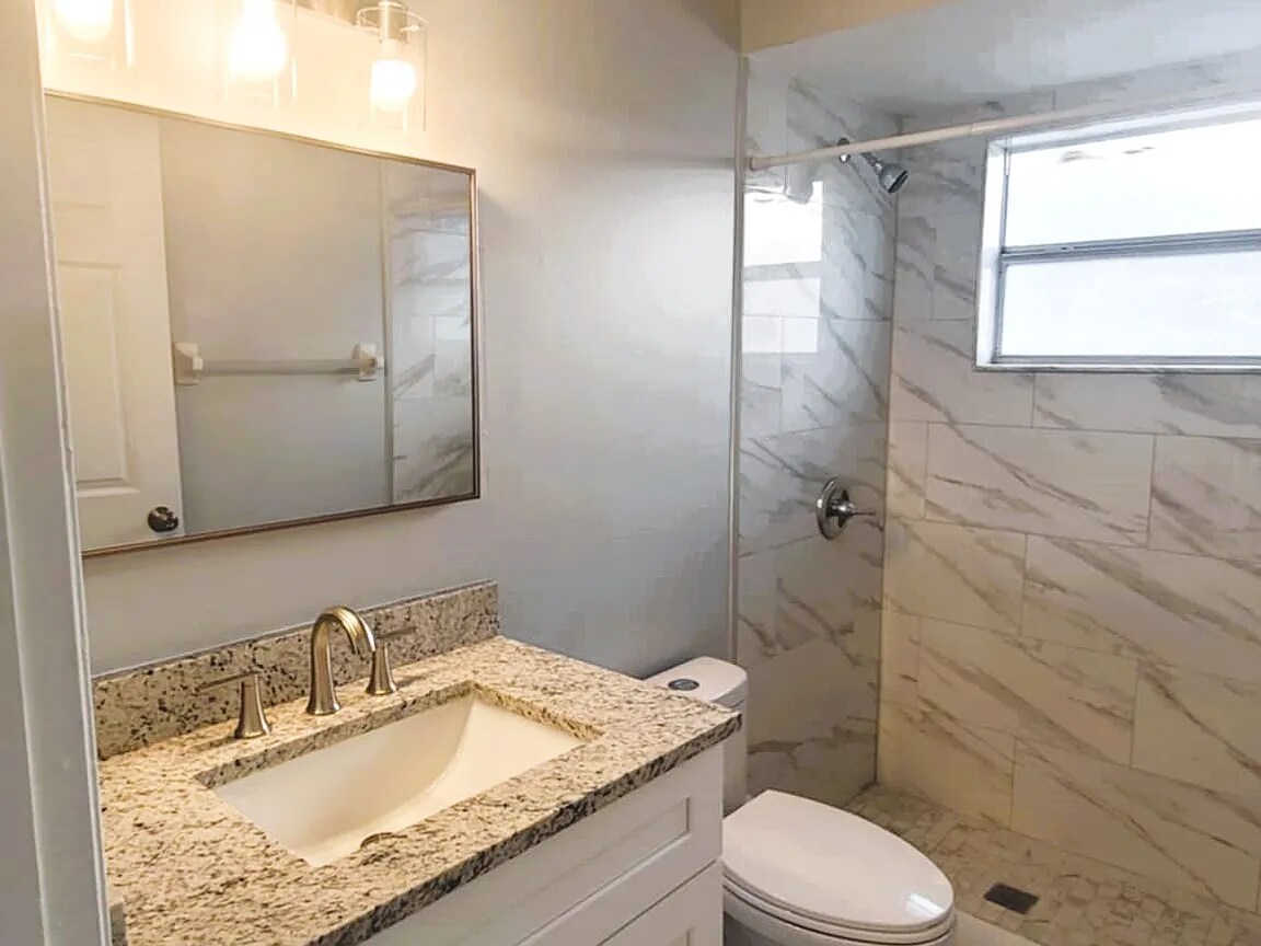 Building Photo - 6534 Bridgegate Dr