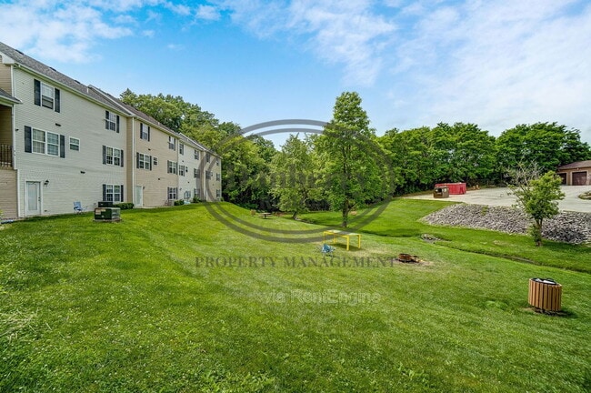 Building Photo - 1133 N Byrne Rd