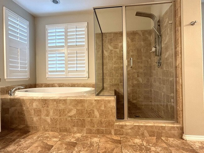 Building Photo - 3502 RAWLEY ST CORONA 92882 (5 BED / 3.5 B...