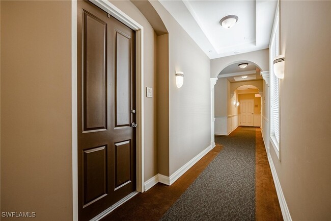 Building Photo - 2825 Palm Beach Blvd