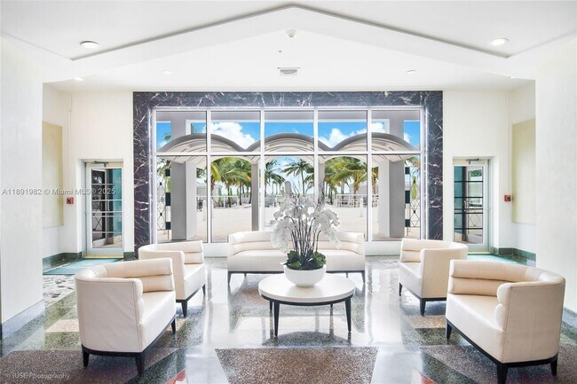 Building Photo - 4925 Collins Ave