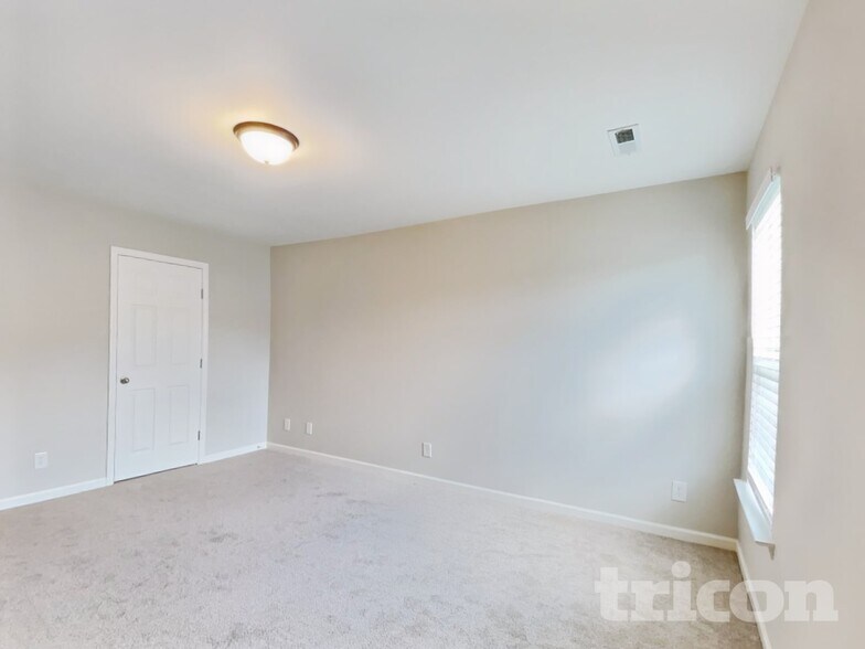 Building Photo - 1011 Ronald Rd