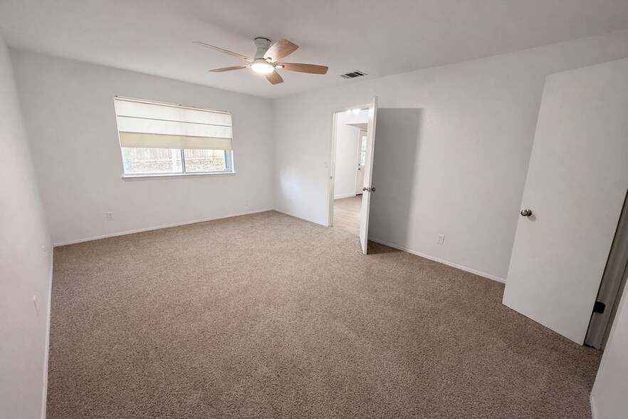 Building Photo - 3417 Harvest Dr