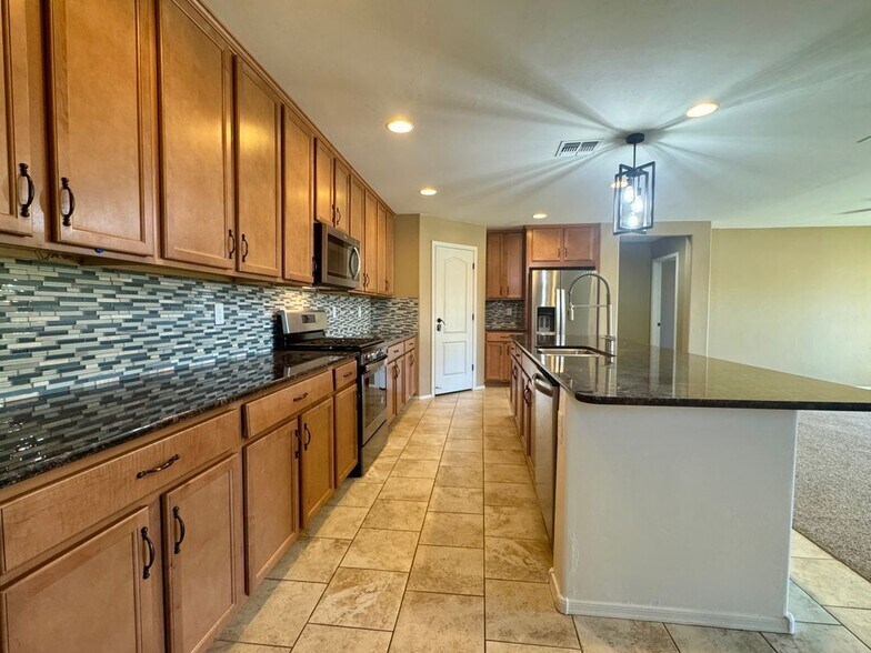 Building Photo - 11599 Boll Bloom Dr