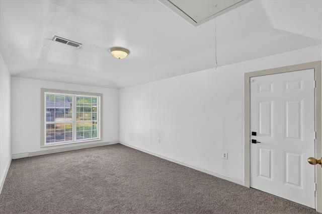 Building Photo - 2539 Highwood Dr