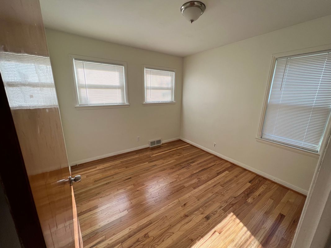 Building Photo - 4402 Cooper Ave