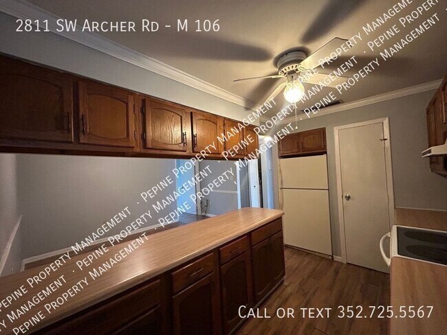 Building Photo - 2811 SW Archer Rd