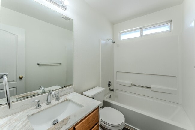 Building Photo - 1339 Diamond Bluff