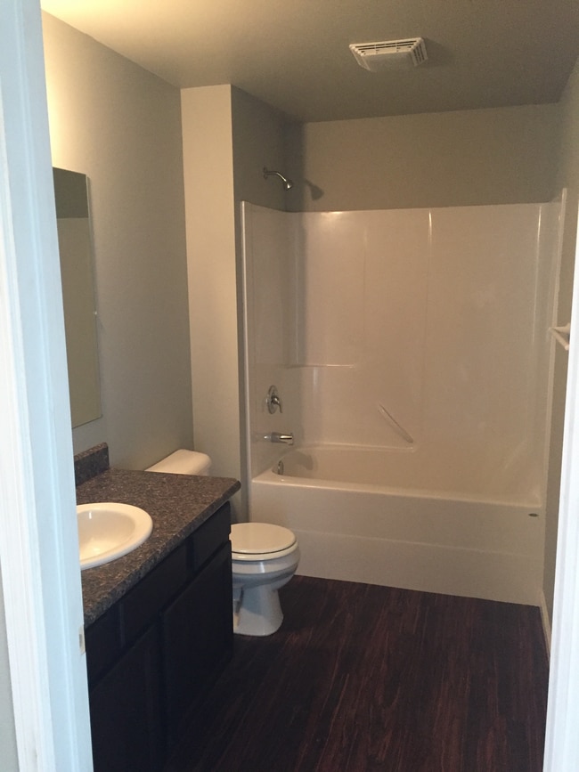 Building Photo - 730 10th St W