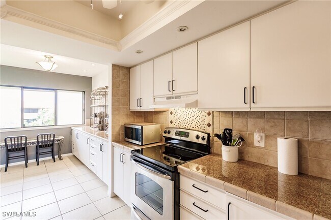 Building Photo - 64 4th St