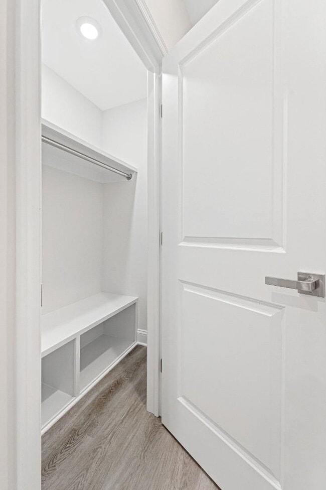 Building Photo - 2341 N College Ave