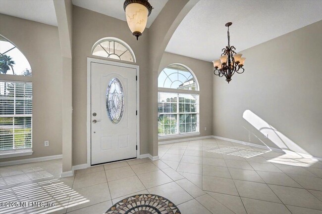 Building Photo - 1676 Trafalgar Ct