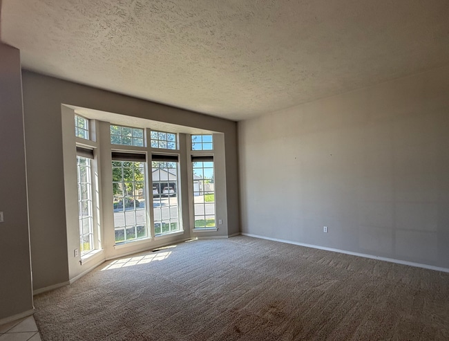 Building Photo - Beautiful 4 Bed, 3.5 Bath Home in Eagle Ridge