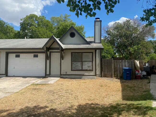 Primary Photo - 2/1/1 duplex in a quiet cul-de-sac