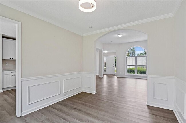 Building Photo - 3025 Andora Dr SW