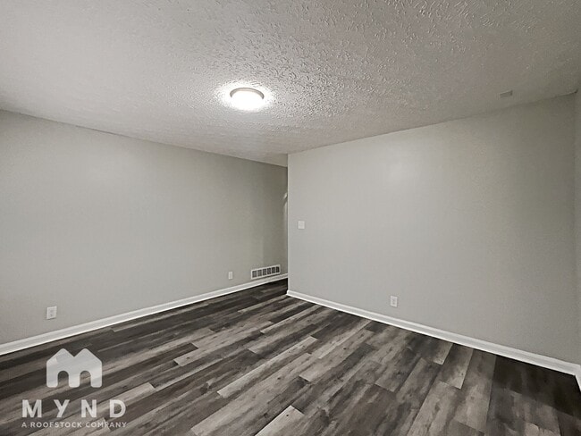 Building Photo - 2665 County Line Rd SW