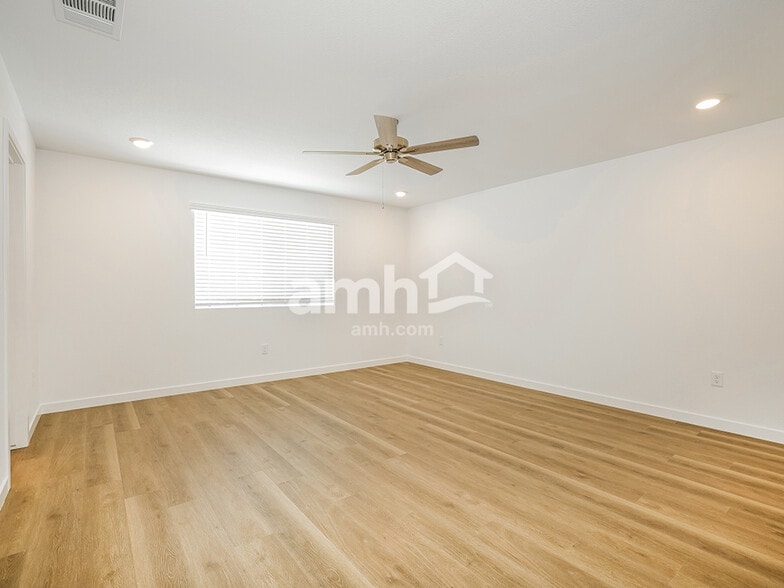 Building Photo - 2481 Dolly Ave