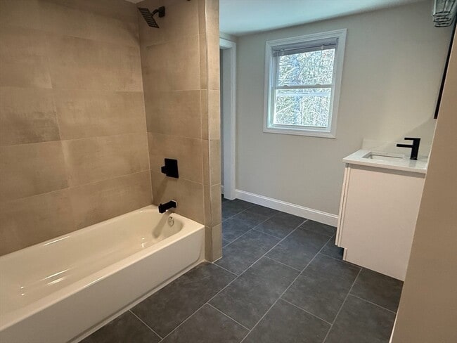 Building Photo - 164 Palmer Rd