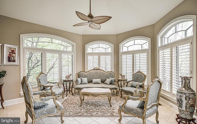 Building Photo - 7841 Montvale Way