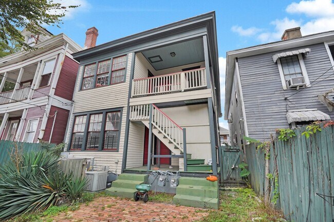 Building Photo - 2234 Whitaker St