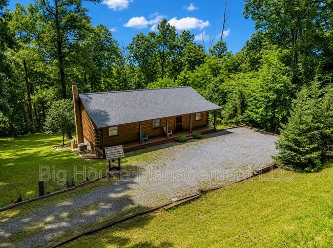 Building Photo - 1155 Old Linden Rd