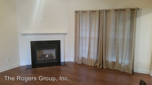 Building Photo - 2005 Massimo Dr