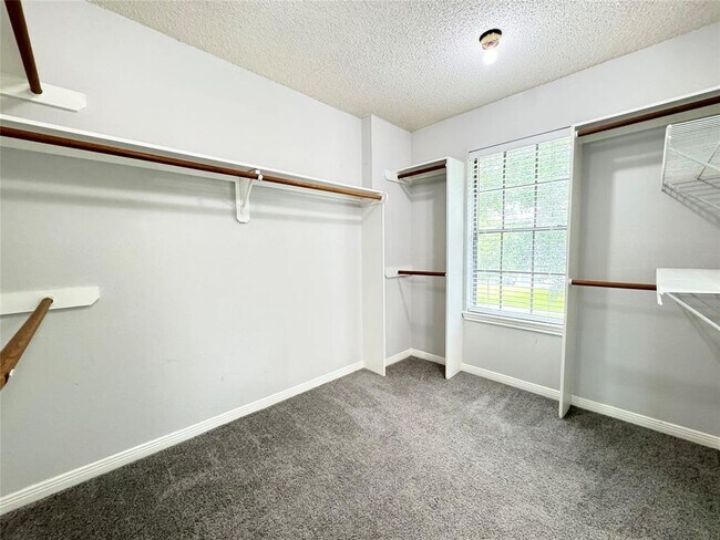 Building Photo - 3411 Stillwater Ln