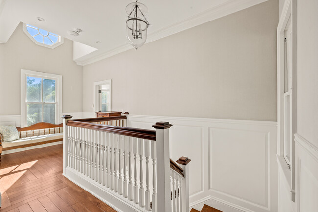 Building Photo - 989 Rutherford Rd