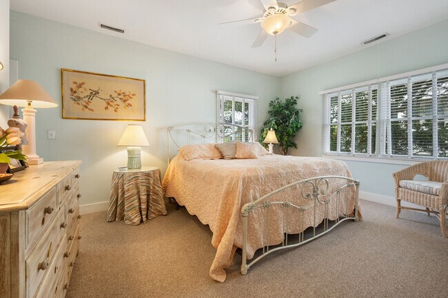 Building Photo - 96 Ocean Park Loop