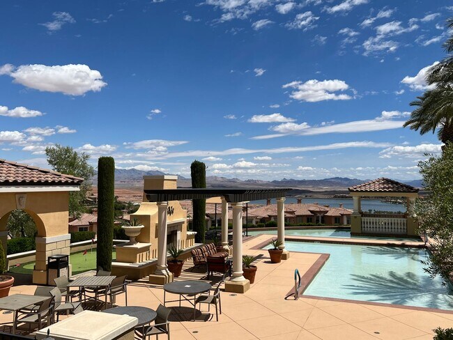 Building Photo - Lake Las Vegas Beauty!!! $2400 Great Views...