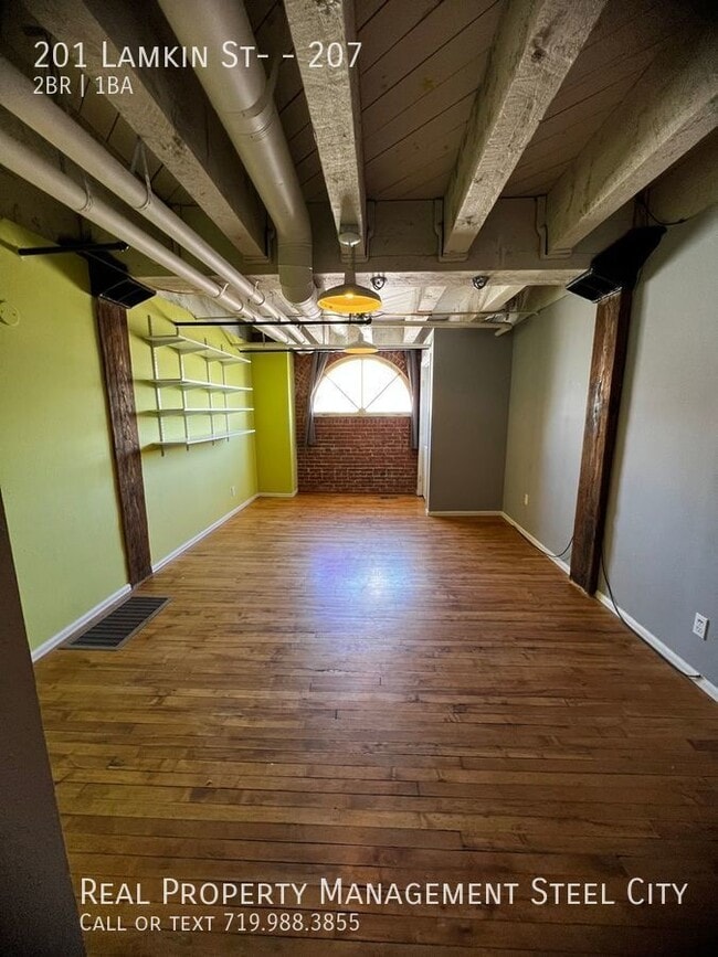 Building Photo - 201 Lamkin St