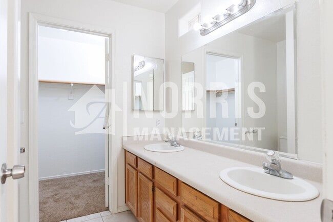 Building Photo - Freshly Updated Home in Arizona City