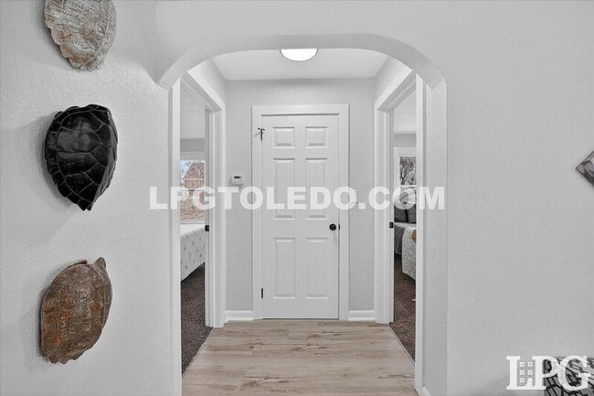 Building Photo - 5831 Gany Mede Dr
