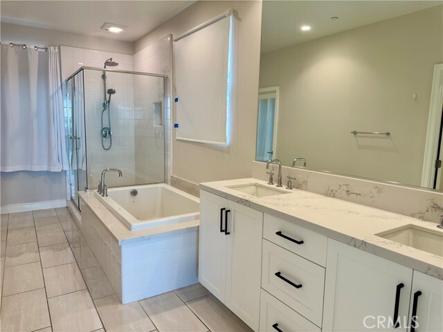Building Photo - 113 Jaybird