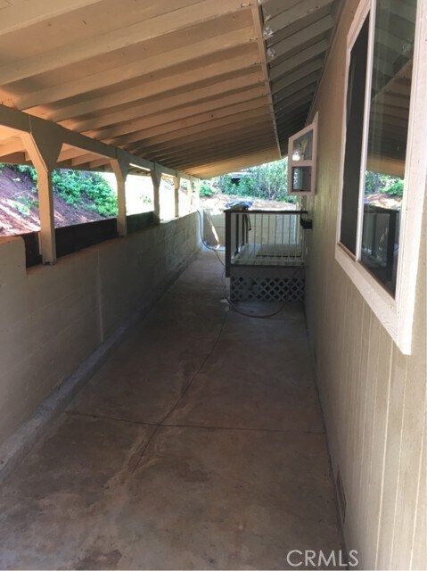 Building Photo - 7095 Fairview Dr