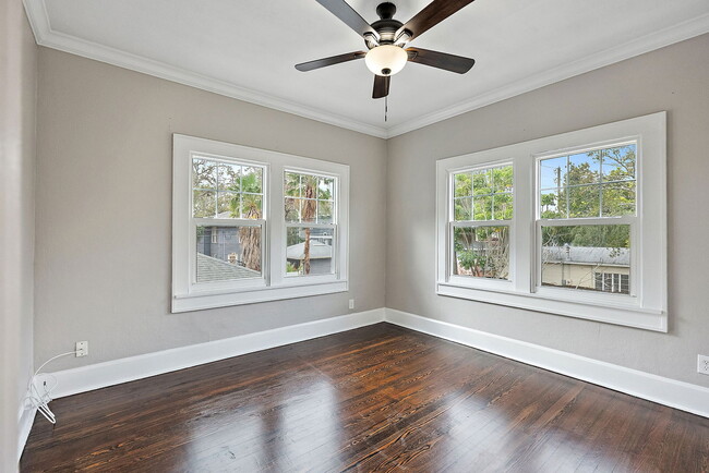 Building Photo - 134 22nd Ave N