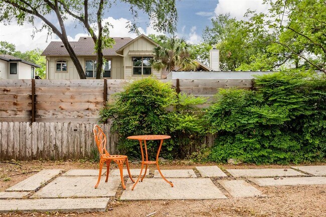 Building Photo - 1504 Treadwell St