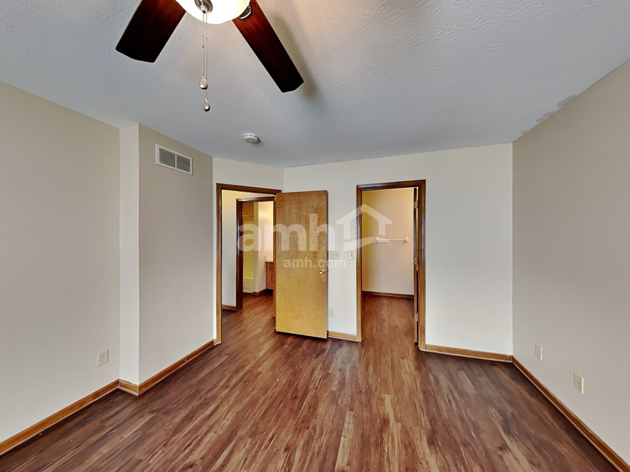 Building Photo - 650 Boulder Dr