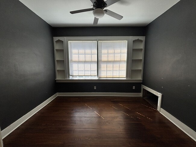 Building Photo - 312 S Valentine St